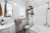 https://images.listonce.com.au/custom/160x/listings/28-lancaster-street-ashburton-vic-3147/390/01780390_img_06.jpg?YlbUp_KLjmg