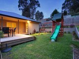 https://images.listonce.com.au/custom/160x/listings/28-landau-drive-warranwood-vic-3134/640/00620640_img_10.jpg?YcW-yzAh74M