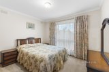 https://images.listonce.com.au/custom/160x/listings/28-leatherwood-crescent-wheelers-hill-vic-3150/930/01725930_img_08.jpg?DUkNwCLX7PY