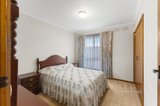 https://images.listonce.com.au/custom/160x/listings/28-leatherwood-crescent-wheelers-hill-vic-3150/930/01725930_img_10.jpg?pJIrTDQ1pBo