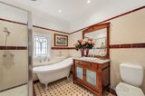 https://images.listonce.com.au/custom/160x/listings/28-lindsay-avenue-nunawading-vic-3131/241/00571241_img_12.jpg?DrgZZL9NsWM