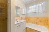 https://images.listonce.com.au/custom/160x/listings/28-murray-court-tootgarook-vic-3941/395/01908395_img_08.jpg?nIQmLAA8i_c