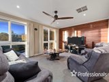 https://images.listonce.com.au/custom/160x/listings/28-myoora-drive-mooroolbark-vic-3138/657/01525657_img_07.jpg?vZG_LYMdmh0