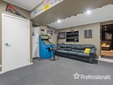 https://images.listonce.com.au/custom/160x/listings/28-myoora-drive-mooroolbark-vic-3138/657/01525657_img_08.jpg?jy4kkZtsstk