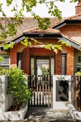 https://images.listonce.com.au/custom/160x/listings/28-nott-street-malvern-east-vic-3145/480/01980480_img_08.jpg?8_kAcjcA_aI