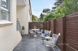 https://images.listonce.com.au/custom/160x/listings/28-osborne-avenue-glen-iris-vic-3146/470/01034470_img_01.jpg?xyKQCTTWhIM