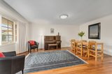 https://images.listonce.com.au/custom/160x/listings/28-park-avenue-burwood-vic-3125/486/00129486_img_04.jpg?av91NeqDR0c