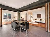 https://images.listonce.com.au/custom/160x/listings/28-parring-road-balwyn-vic-3103/374/01685374_img_08.jpg?gK0z0AURJg0