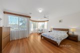 https://images.listonce.com.au/custom/160x/listings/28-pia-drive-rowville-vic-3178/278/01717278_img_09.jpg?SvsyrF9lUOM