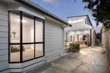 https://images.listonce.com.au/custom/160x/listings/28-pridham-street-kensington-vic-3031/780/01361780_img_21.jpg?n1jzryGFBac