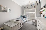 https://images.listonce.com.au/custom/160x/listings/28-quintus-avenue-strathmore-vic-3041/431/01920431_img_08.jpg?8BQTkcqWF1g
