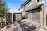 https://images.listonce.com.au/custom/160x/listings/28-riverside-avenue-avondale-heights-vic-3034/032/01970032_img_07.jpg?rD64h7jpEqE