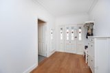 https://images.listonce.com.au/custom/160x/listings/28-russell-place-williamstown-vic-3016/136/01735136_img_08.jpg?mgx8PzFPjYM