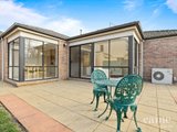 https://images.listonce.com.au/custom/160x/listings/28-st-chester-avenue-lake-gardens-vic-3355/765/01576765_img_13.jpg?HGnWnDyJ6mQ