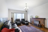 https://images.listonce.com.au/custom/160x/listings/28-st-clems-road-doncaster-east-vic-3109/004/01046004_img_02.jpg?IHmO2excONg