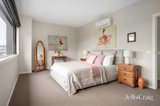https://images.listonce.com.au/custom/160x/listings/28-sun-orchid-circuit-st-helena-vic-3088/602/01848602_img_08.jpg?dkLacWpqRJE