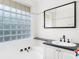https://images.listonce.com.au/custom/160x/listings/28-the-avenue-montrose-vic-3765/264/01526264_img_05.jpg?qvQpay31VbY