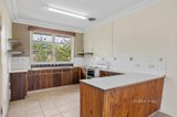 https://images.listonce.com.au/custom/160x/listings/28-walker-road-mount-waverley-vic-3149/509/01629509_img_03.jpg?f1al3HQ8kRA