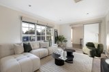 https://images.listonce.com.au/custom/160x/listings/28-wellington-crescent-lalor-vic-3075/811/01648811_img_03.jpg?Sodib2GiNBE