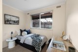 https://images.listonce.com.au/custom/160x/listings/28-wellington-crescent-lalor-vic-3075/811/01648811_img_09.jpg?w92yf95T1Og