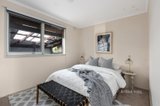 https://images.listonce.com.au/custom/160x/listings/28-wellington-crescent-lalor-vic-3075/811/01648811_img_10.jpg?6--4w54jgng