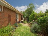 https://images.listonce.com.au/custom/160x/listings/28-wilton-street-blackburn-north-vic-3130/181/00620181_img_07.jpg?J0erT_QZt3g