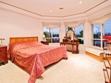 https://images.listonce.com.au/custom/160x/listings/28-winmalee-road-balwyn-vic-3103/017/01685017_img_06.jpg?Mh_7ue2XxW4