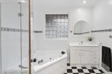 https://images.listonce.com.au/custom/160x/listings/28-winters-way-doncaster-vic-3108/589/01338589_img_09.jpg?JL4rRs6JjNk