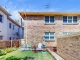 https://images.listonce.com.au/custom/160x/listings/280-blessington-street-st-kilda-vic-3182/716/01971716_img_12.jpg?byEF8qiLh4U