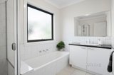 https://images.listonce.com.au/custom/160x/listings/280-maroondah-highway-croydon-vic-3136/452/01592452_img_08.jpg?Qy3uREF5vfg