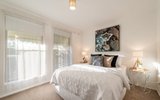 https://images.listonce.com.au/custom/160x/listings/284-airlie-road-montmorency-vic-3094/936/01562936_img_05.jpg?gQv1qyqbxi4
