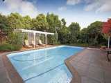 https://images.listonce.com.au/custom/160x/listings/286-mont-albert-road-surrey-hills-vic-3127/675/01684675_img_07.jpg?XZ3DADVmrpo