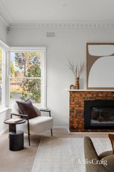 https://images.listonce.com.au/custom/160x/listings/287-greenwood-drive-watsonia-vic-3087/652/01948652_img_04.jpg?BP0VVqThv10