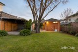 https://images.listonce.com.au/custom/160x/listings/287-greenwood-drive-watsonia-vic-3087/652/01948652_img_22.jpg?R2HqpaOegiY