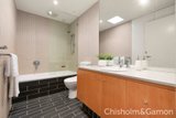 https://images.listonce.com.au/custom/160x/listings/288-ormond-road-elwood-vic-3184/462/01794462_img_12.jpg?a9ULmDosXz4