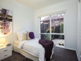 https://images.listonce.com.au/custom/160x/listings/288-woodland-street-strathmore-vic-3041/641/00847641_img_09.jpg?hTUfHwNd3pc