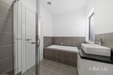 https://images.listonce.com.au/custom/160x/listings/28a-robson-avenue-avondale-heights-vic-3034/671/01765671_img_09.jpg?dtgOHZ3nwvU