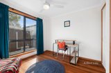 https://images.listonce.com.au/custom/160x/listings/28c-steele-street-chewton-vic-3451/400/01649400_img_09.jpg?vJOUjya1L7o