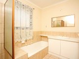 https://images.listonce.com.au/custom/160x/listings/29-11-plumer-street-croydon-vic-3136/159/01525159_img_05.jpg?jCf3x2tv9bY