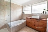 https://images.listonce.com.au/custom/160x/listings/29-antoinette-boulevard-eltham-vic-3095/867/01458867_img_12.jpg?-q90lDDVCvk