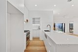 https://images.listonce.com.au/custom/160x/listings/29-arkarra-court-mooroolbark-vic-3138/238/01552238_img_05.jpg?bUcl2FUVYAI