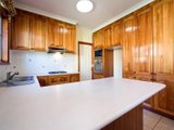 https://images.listonce.com.au/custom/160x/listings/29-beaufort-road-croydon-vic-3136/102/01525102_img_02.jpg?LwRk16vnnl8