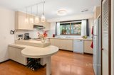 https://images.listonce.com.au/custom/160x/listings/29-beaulieu-avenue-lilydale-vic-3140/449/01701449_img_07.jpg?3Z9el6O8pAE