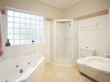 https://images.listonce.com.au/custom/160x/listings/29-belgrove-avenue-balwyn-vic-3103/250/01684250_img_05.jpg?3ZdmrEsgjwE