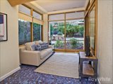 https://images.listonce.com.au/custom/160x/listings/29-celia-street-glen-iris-vic-3146/719/01658719_img_05.jpg?s09zI87VTa0