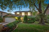 https://images.listonce.com.au/custom/160x/listings/29-dallas-street-mount-waverley-vic-3149/817/00363817_img_01.jpg?AFhuKpd14M4