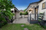 https://images.listonce.com.au/custom/160x/listings/29-dromana-avenue-bentleigh-east-vic-3165/237/01162237_img_10.jpg?agv3-d6Wb4I