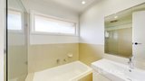 https://images.listonce.com.au/custom/160x/listings/29-erica-ave-glen-iris-vic-3146/861/01833861_img_10.jpg?7CwkyewU75g