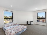 https://images.listonce.com.au/custom/160x/listings/29-fraser-street-herne-hill-vic-3218/368/01552368_img_06.jpg?HmzBvofTcoA