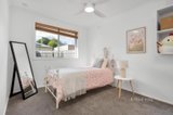 https://images.listonce.com.au/custom/160x/listings/29-glendale-court-kilsyth-vic-3137/533/01563533_img_10.jpg?jVZ_hsBGiBk